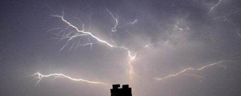 下雨打雷天可以看电视吗